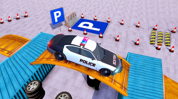 警车驾驶公园挑战赛游戏截图